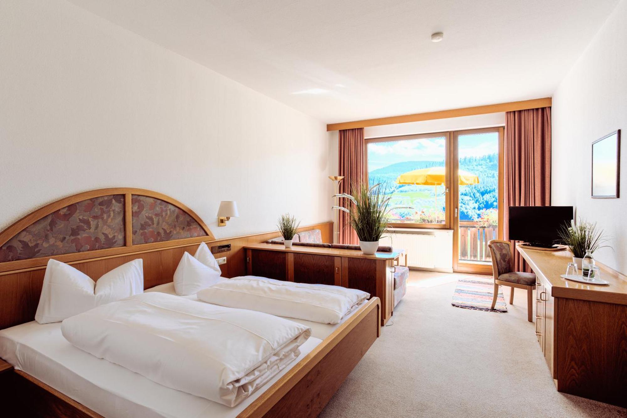 Hotel Schauinsland Бад Петерстал-Грисбах Екстериор снимка